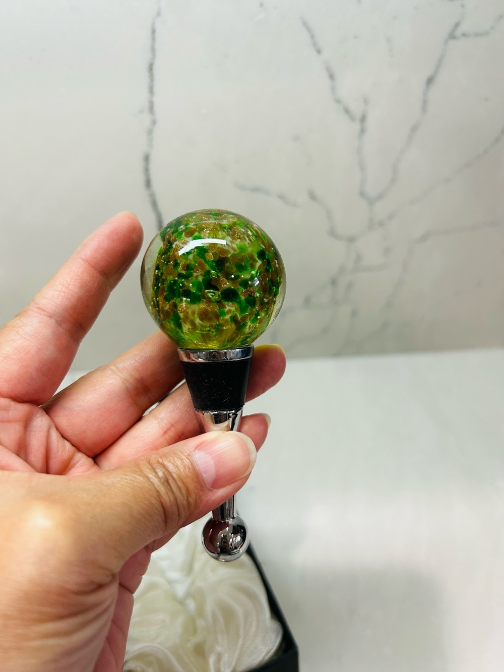 Green Glass Globe Bottle Stopper - Decorative Wine Stopper